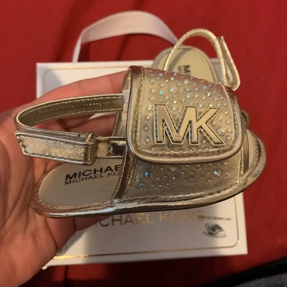 Michael kors baby sandals - Picture 3 of 4